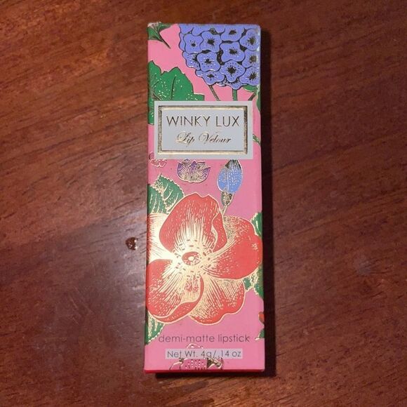 ✨Winky Lux Demi Matte Lip Velour Lipstick - Dirty Love, New in box - Picture 2 of 6